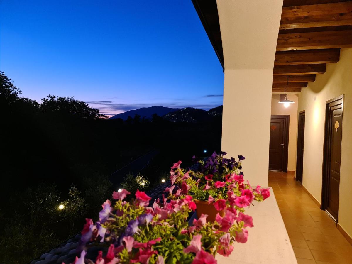 Agriturismo L'Ulivo ปาดูลา ภายนอก รูปภาพ