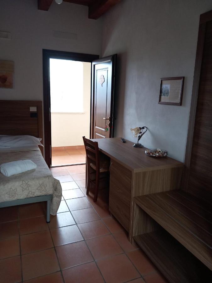 Agriturismo L'Ulivo ปาดูลา ภายนอก รูปภาพ