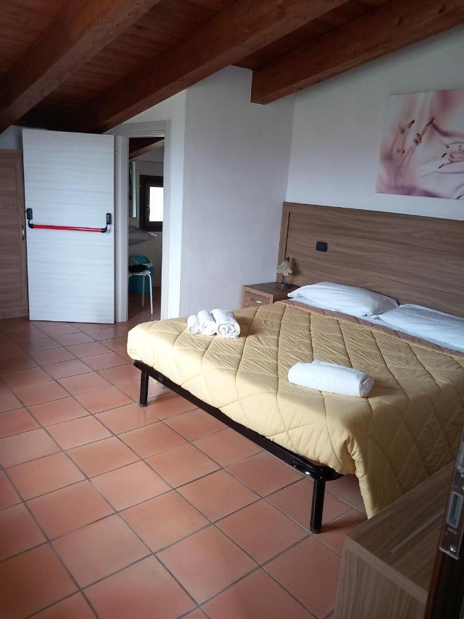 Agriturismo L'Ulivo ปาดูลา ภายนอก รูปภาพ