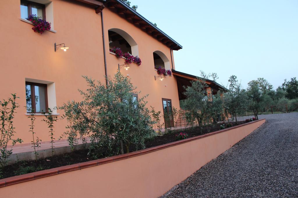 Agriturismo L'Ulivo ปาดูลา ภายนอก รูปภาพ