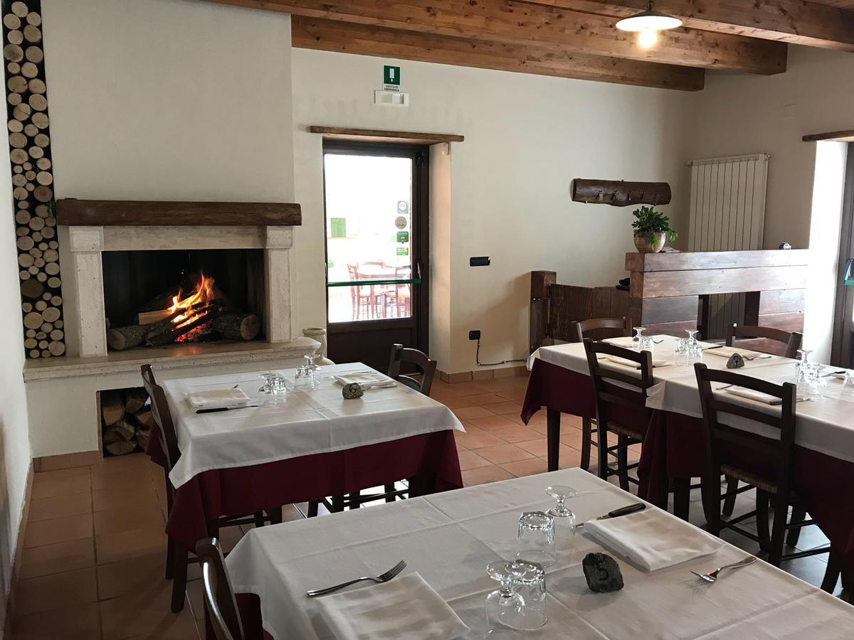 Agriturismo L'Ulivo ปาดูลา ภายนอก รูปภาพ
