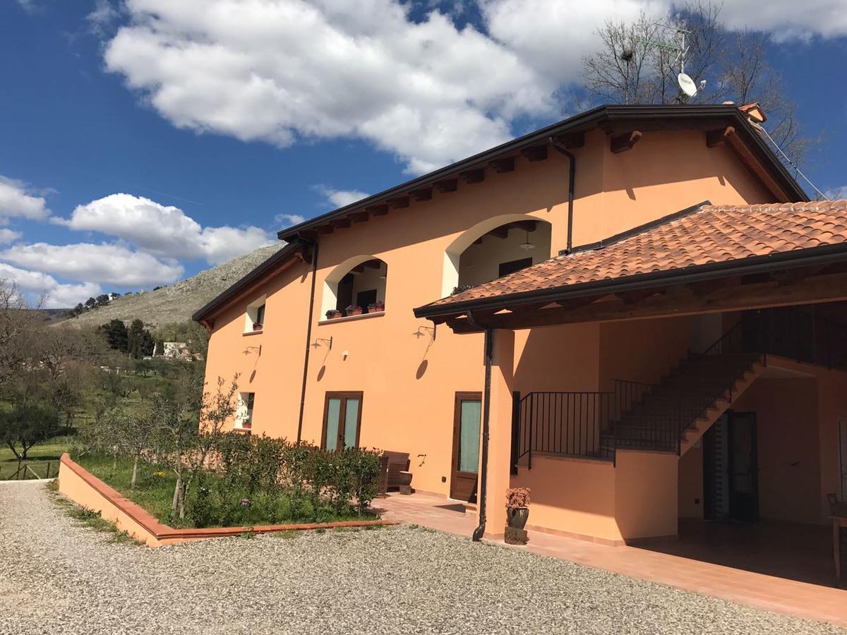 Agriturismo L'Ulivo ปาดูลา ภายนอก รูปภาพ